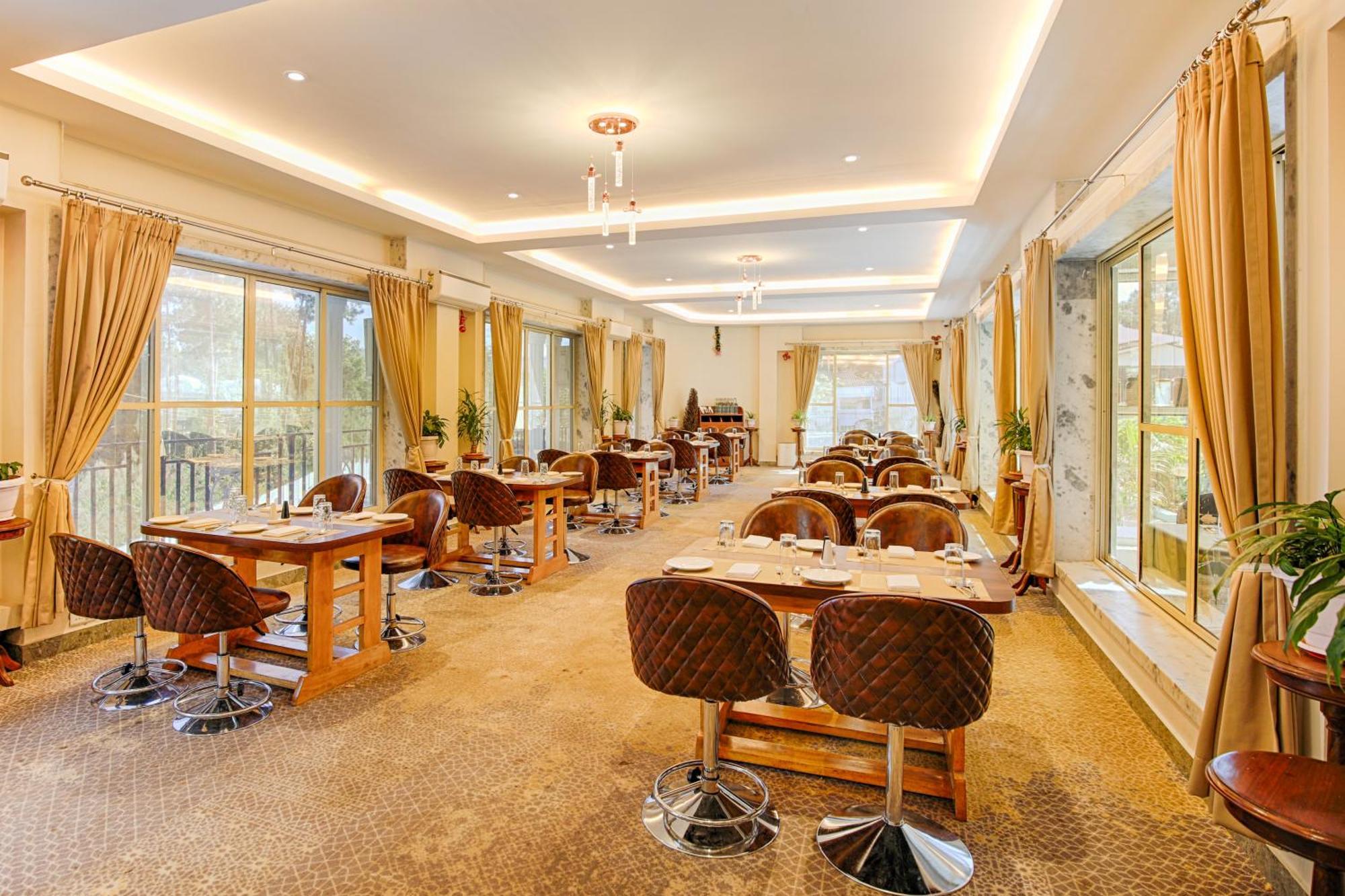 La Nicholas Lake View By Summit Hotels シロン エクステリア 写真